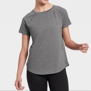 🌷3/$10🌷 all in motion Grey top size XL